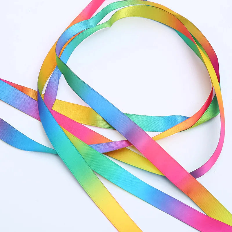 Ribbon feather wand · Photo 4