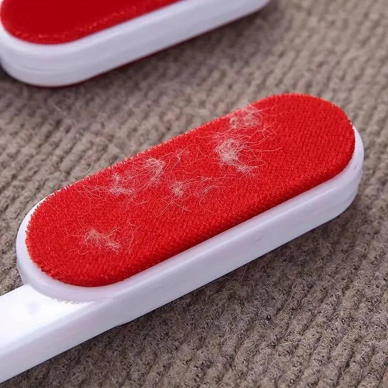 Self-cleaning lint roller · Photo 3