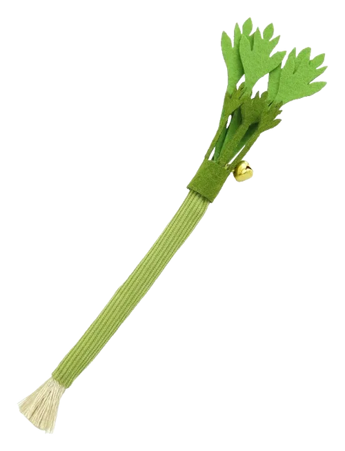 Celery catnip chew